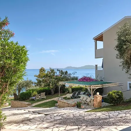 Krouzeri Apart-hotel