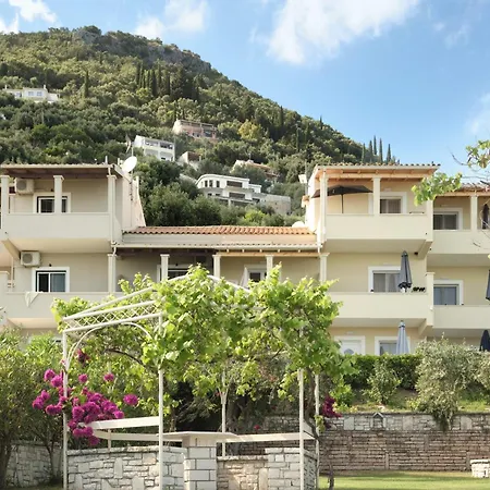 Apart-hotel Krouzeri