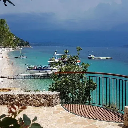 Aparthotel Krouzeri *
